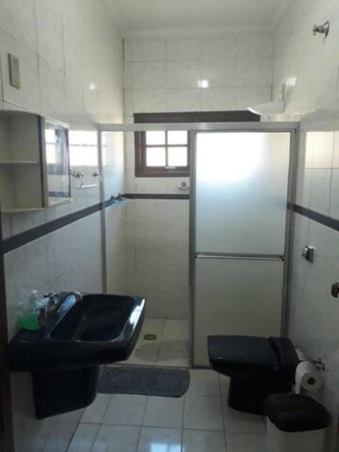 Casa Com 6 Quartos E Confortavel Proxima Ao Santuario Holiday home Aparecida (Sao Paulo)